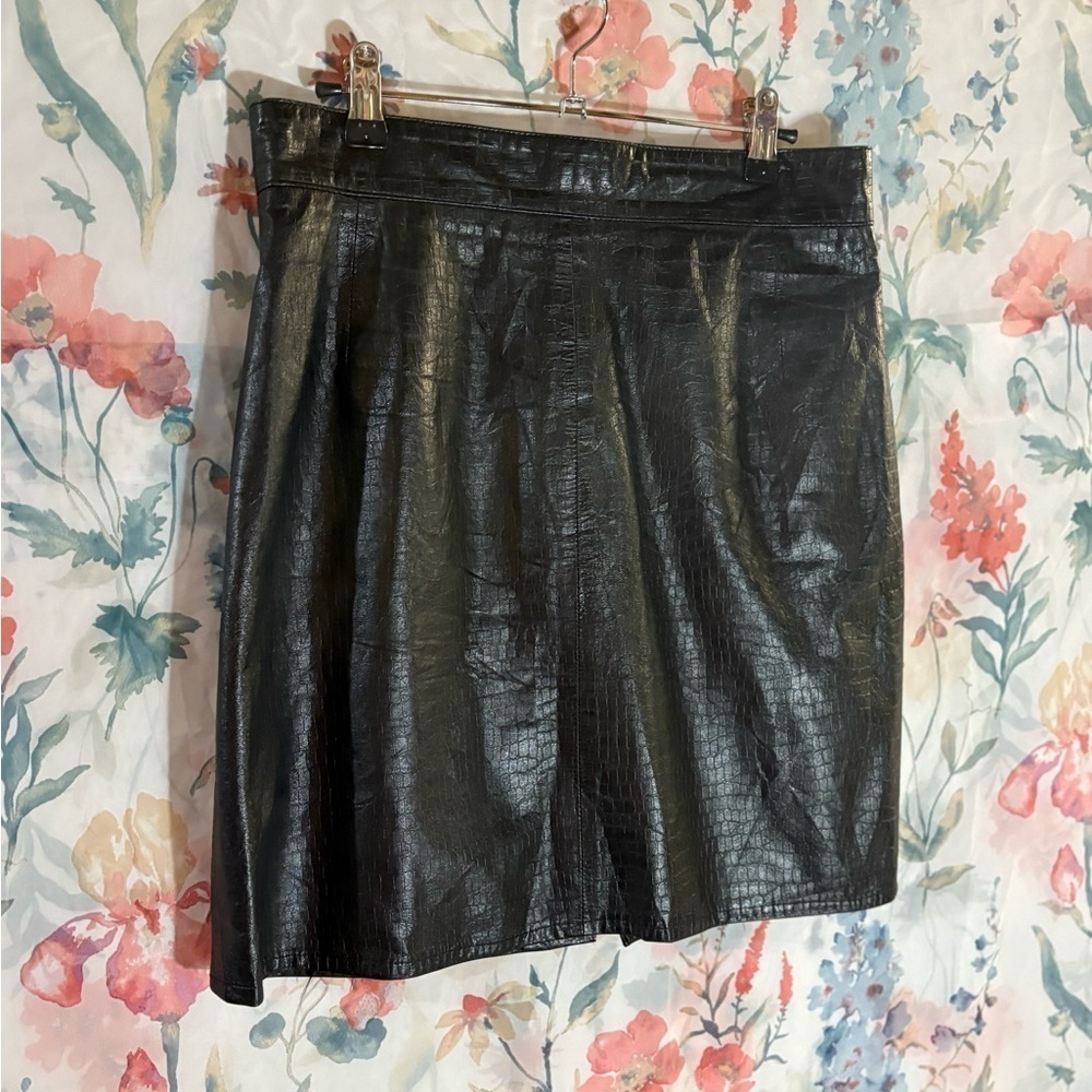 Vintage Black Textured Women's Skirt